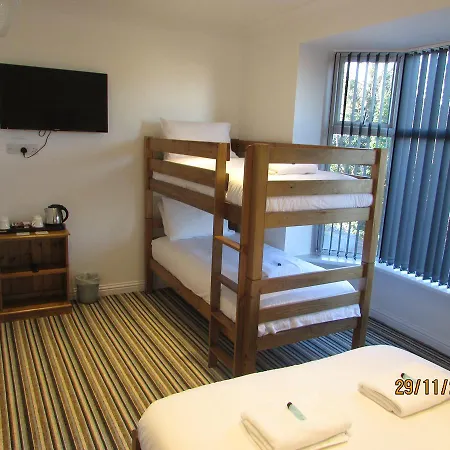 Charlotte Guest House-2